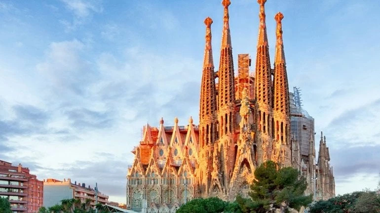 Ισπανία: Η Σαγράδα Φαμίλια θα καταβάλει 41 εκατ. δολάρια γιατί δεν είχε οικοδομική άδεια για τουλάχιστον 130 χρόνια